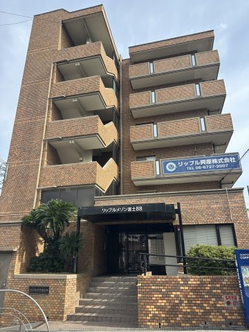リップルメゾン富士88 1号館の外観