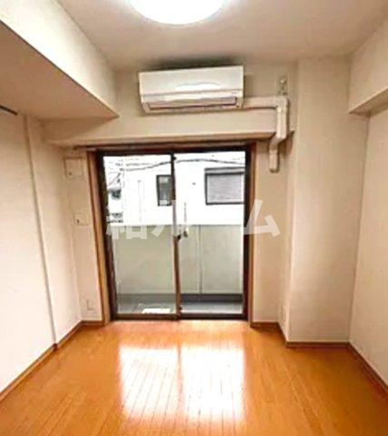 板橋区稲荷台の賃貸マンションの居間・リビング