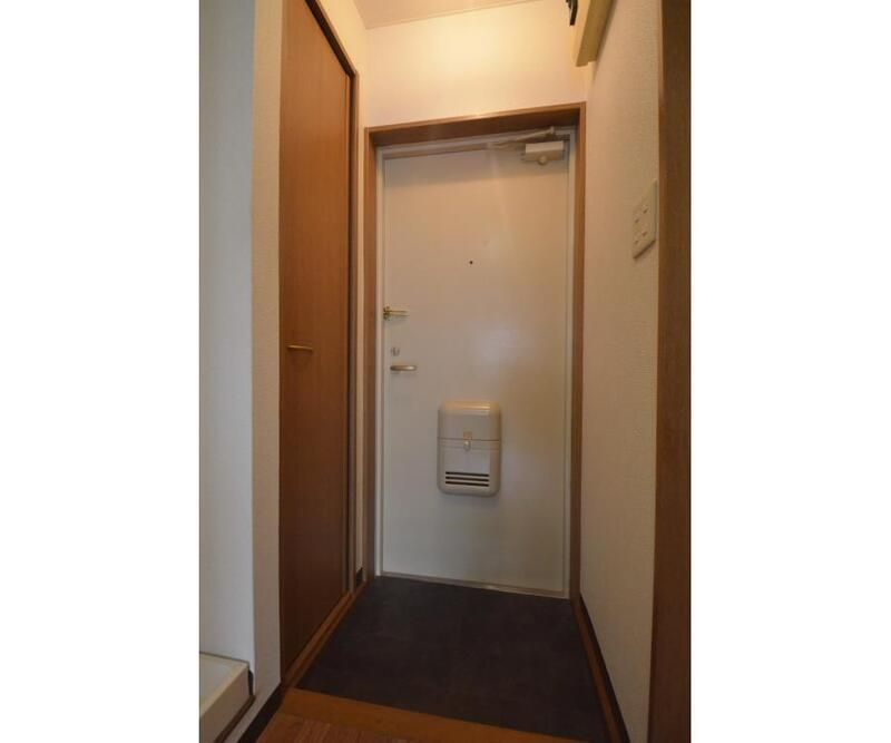 ＹＳＴ東大宮の玄関|※同物件別部屋参考写真