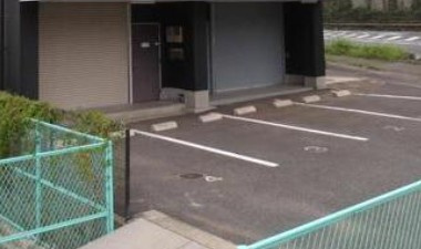ワークインさいたま大門の駐車場