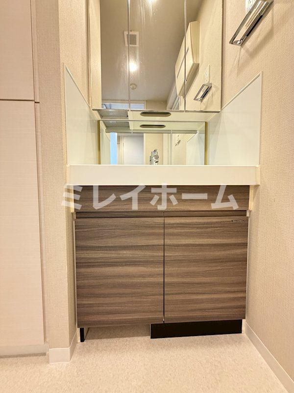 アクサス西馬込アジールコートの独立洗面台