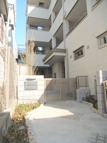 Ｗｅｓｔ　Ｖｉｌｌａｇｅのエントランス