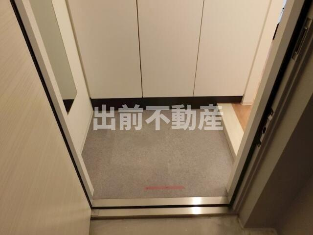 ZOOM東神田の玄関