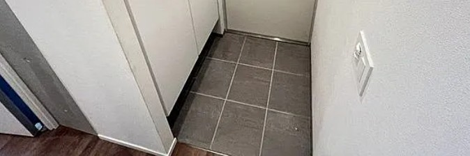 フロンティアテラス目白の玄関