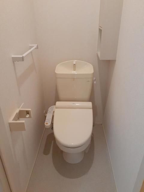 エトワールのトイレ|コンパクトで使いやすいトイレです