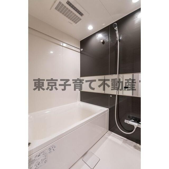 クラリティア入谷の浴室