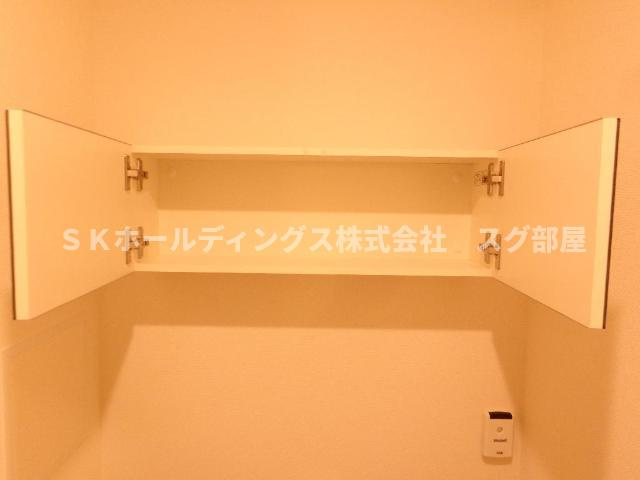 メゾン・マリカ（Maison Marika）のトイレ|トイレ戸棚