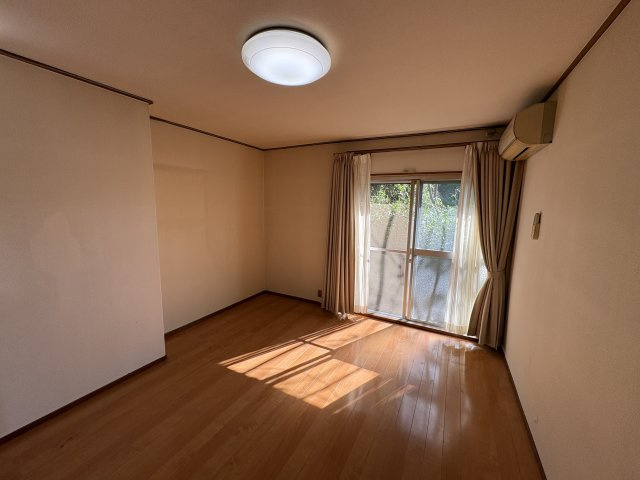 妻鹿中古戸建の洋室