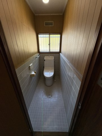 妻鹿中古戸建のトイレ
