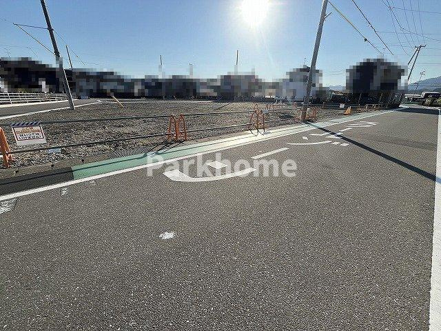 イルクオーレ蓮池Ⅲの前面道路含む現地写真