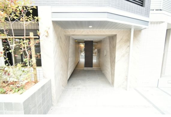 アーバンプレミア池尻大橋のロビー