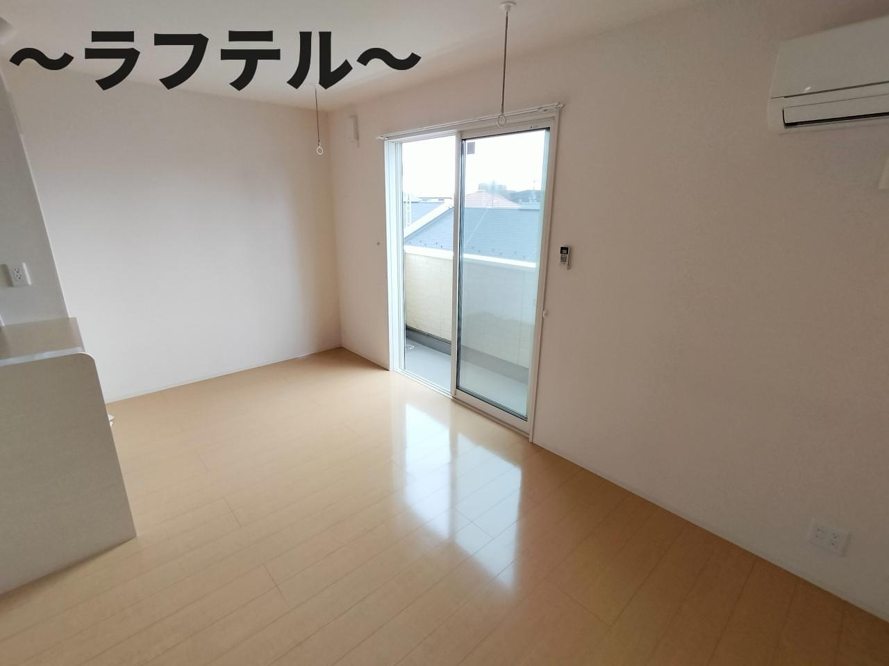 ネフェルタリの居間・リビング|別部屋イメージ写真