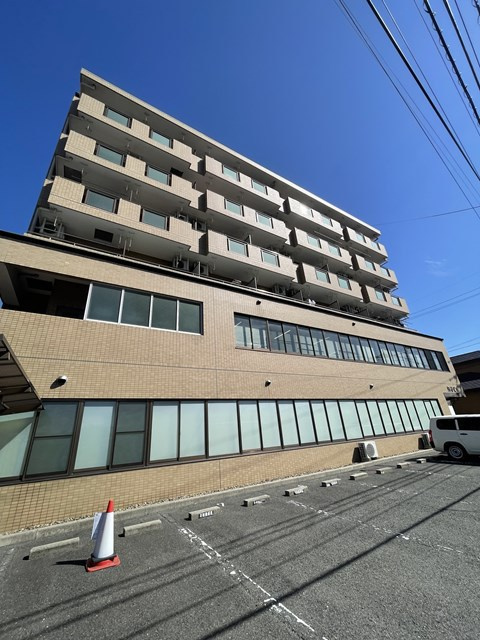 下伊福かわいマンションの外観