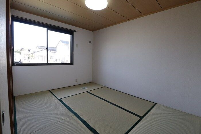 エスポワール下轡田の和室