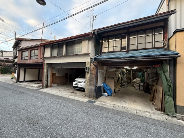 26/10/1NEW　戸建　高山市本町3丁目　2,000万円の外観