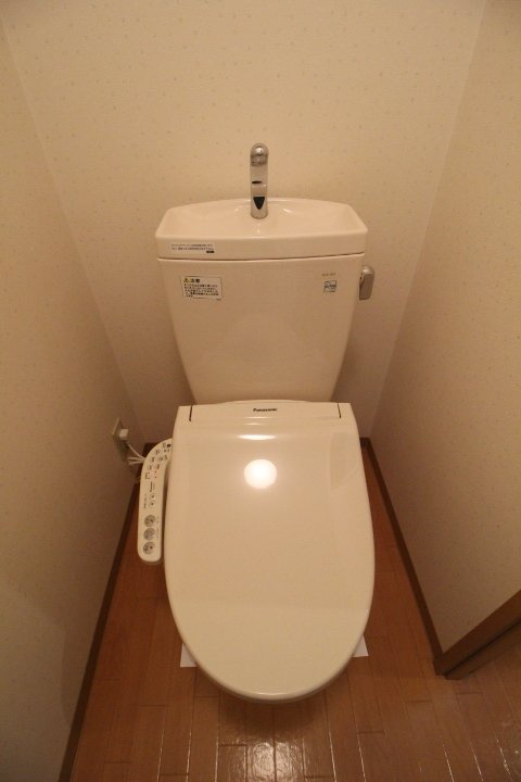 ヴィクトワール南方のトイレ