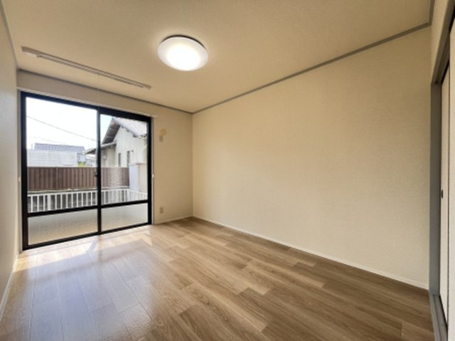 セジュール白石西新町　A棟の洋室