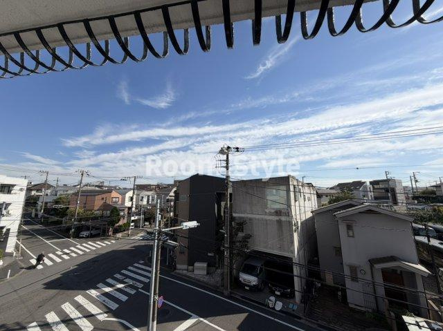 秀和祐天寺レジデンスの展望|※家具は参考配置図となります。
空室のためご都合に合わせてご内覧できます
お問合せはお電話でもお受付しております。
03-6450-5211