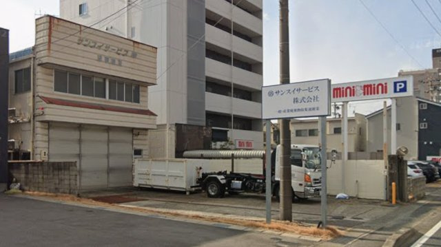 母呂後町倉庫付き事務所の外観