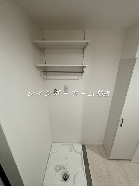 特典：仲介手数料が50％OFFです‼の設備|室内洗濯機置き場です