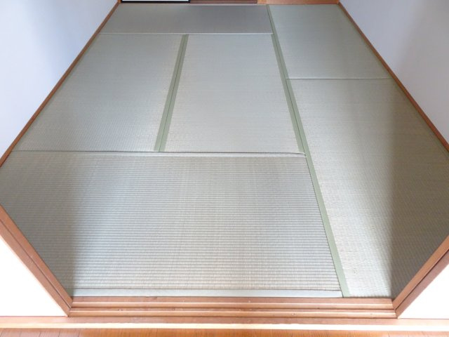エスポアールアスカの和室