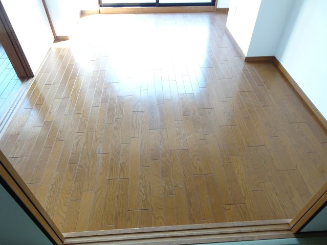 エスポアールアスカの洋室