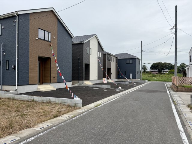 【前面道路含む現地写真】 | 加須市北下新井　CRADLE GARDEN　新築戸建　全4棟　4号棟