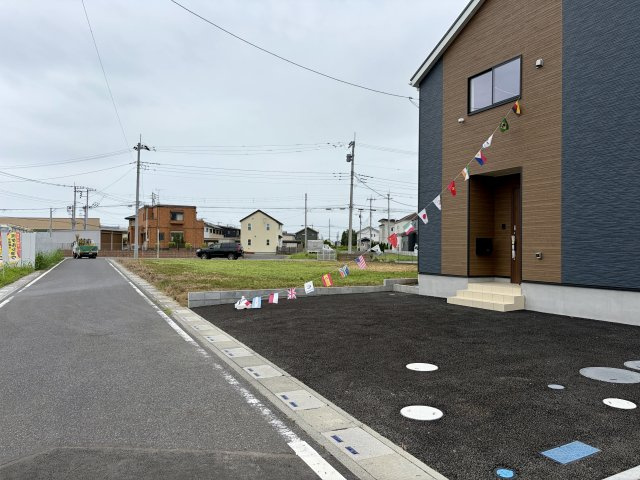 【前面道路含む現地写真】 | 加須市北下新井　CRADLE GARDEN　新築戸建　全4棟　4号棟
