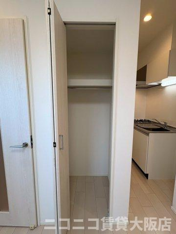 東大阪市御厨中２丁目のアパートの収納