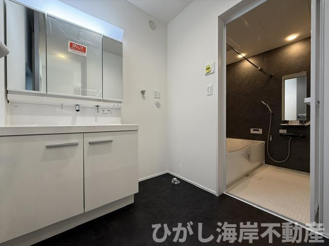 茅ヶ崎市西久保　新築戸建　全４棟の脱衣所|脱衣スペース