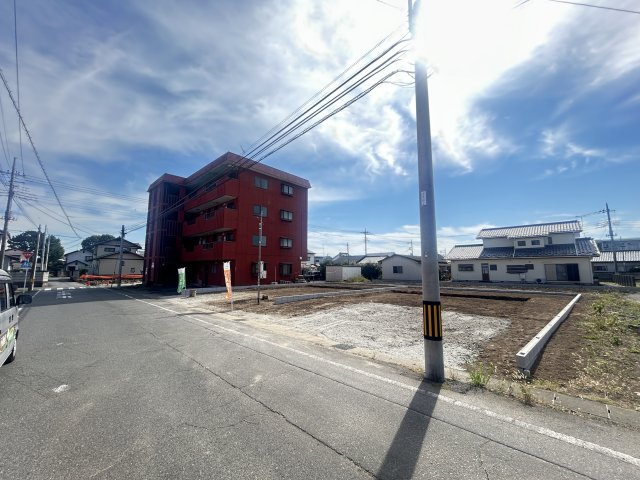 新築　前橋市前箱田町　GRAFARE　1号棟の前面道路含む現地写真|現地写真　北側接道幅員約8.4ｍ