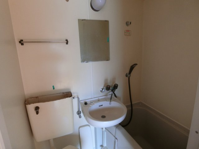 ヴィラ小杉の洗面所|他のお部屋の参考写真となります。