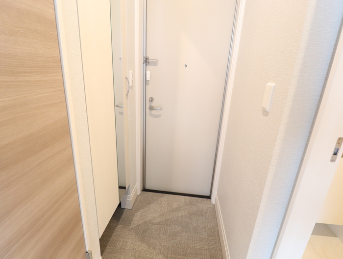 エクスプレス新八代 A棟の玄関