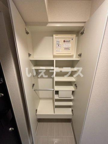 プラネソシエ神戸元町の収納|便利な収納スペースです