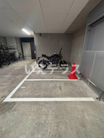 プラネソシエ神戸元町の駐車場|駐車場に車を止められます