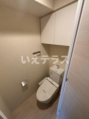 プラネソシエ神戸元町のトイレ|落ち着いた色調のトイレです