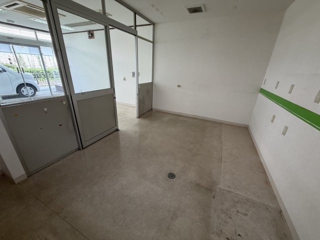 御厨東2丁目店舗