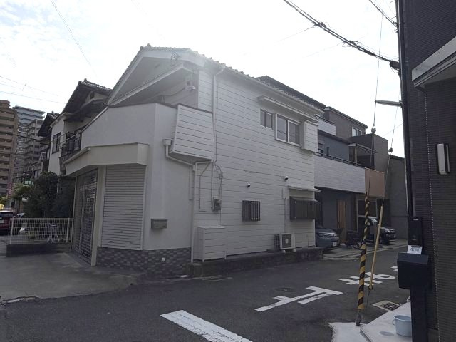 御厨東2丁目店舗の外観