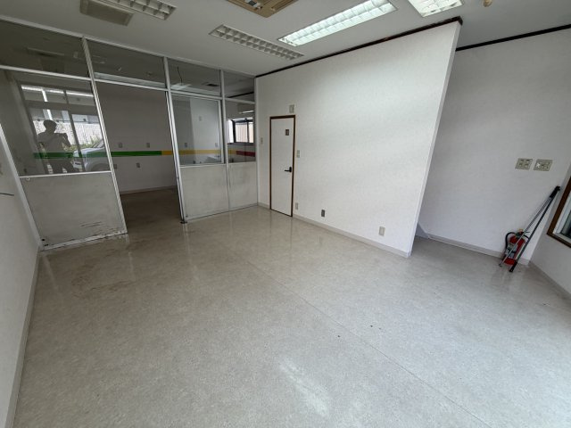 御厨東2丁目店舗