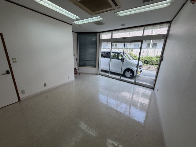 御厨東2丁目店舗