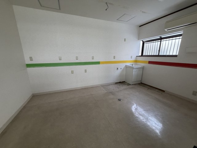 御厨東2丁目店舗