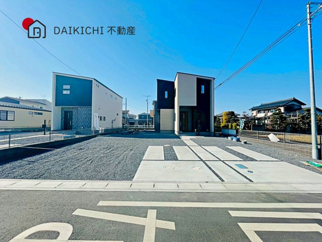 【前面道路含む現地写真】 | 加須市多門寺第11期　ワイウッドコート　新築戸建　全3棟　1号棟