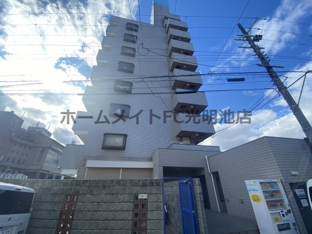 イズミ82の外観