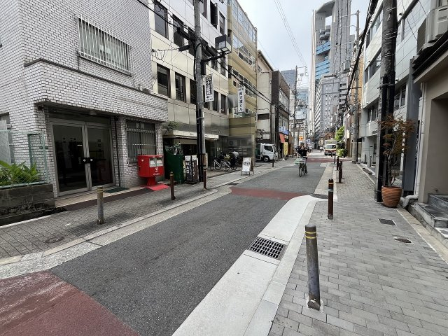 大阪市北区西天満４丁目の店舗一部の周辺