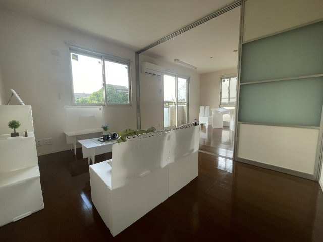 ライジングサン西宮 B棟の内装