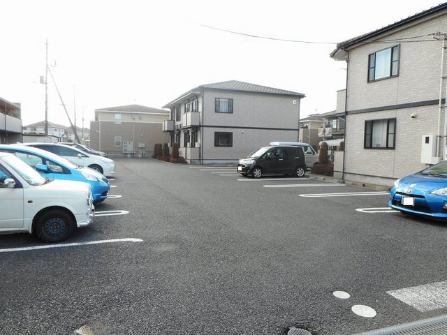 ＴＯＷＮ　ＨＯＵＳＥ　Ｃの駐車場