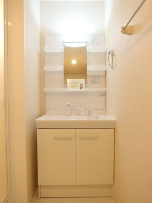 オーク大島田Bの洗面所|広い洗面スペース