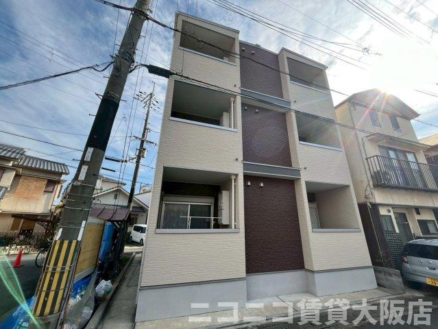 京都市伏見区深草勧進橋町のアパートの外観
