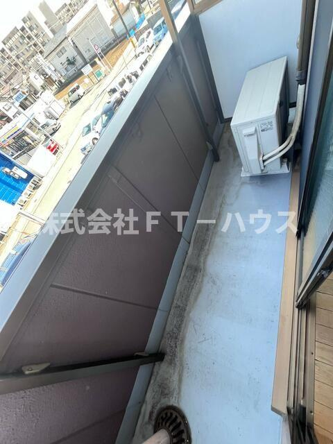 竹之内ビルのバルコニー