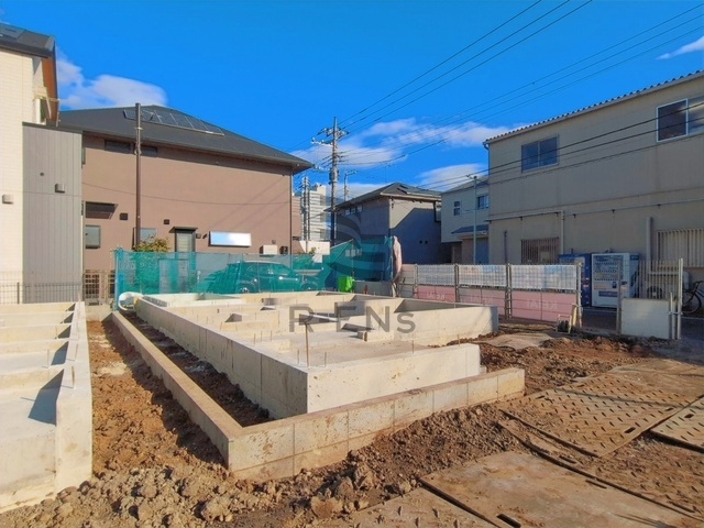 【外観】 | 練馬区高松６丁目　新築戸建て　５号棟 | 建築中